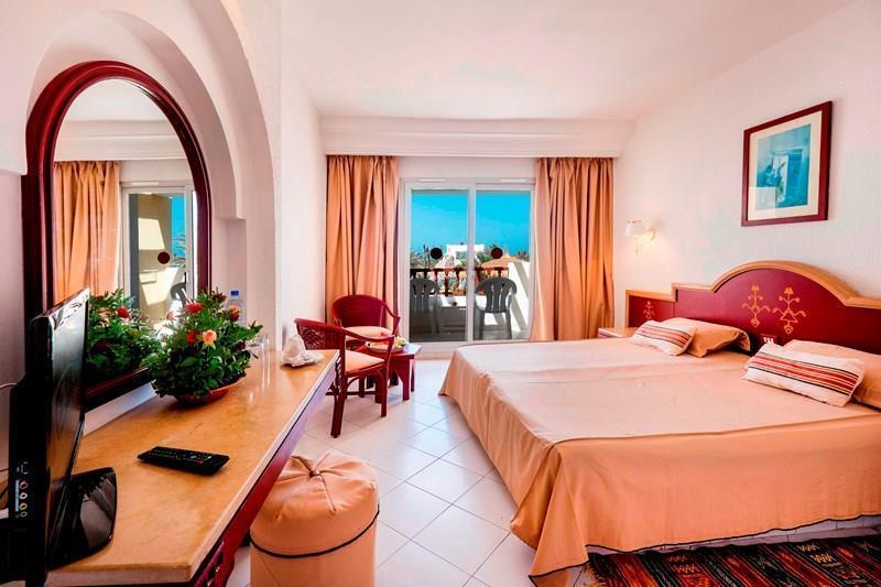 Панорама Quatre Saisons Thalasso Hotel 3*