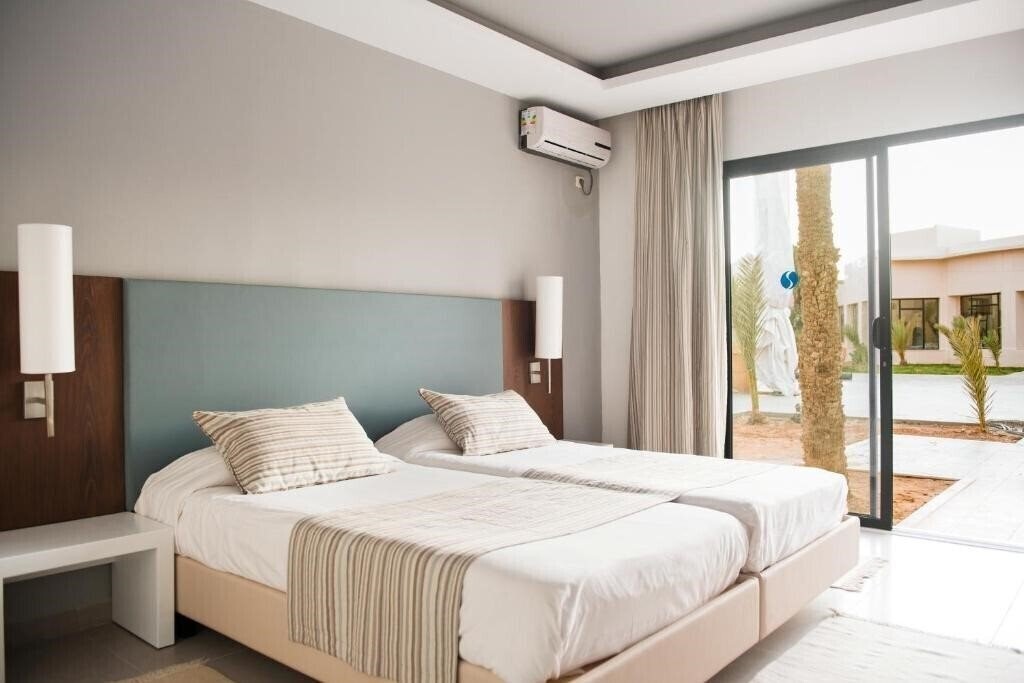 Территория Miramar Cesar Thalasso 4*