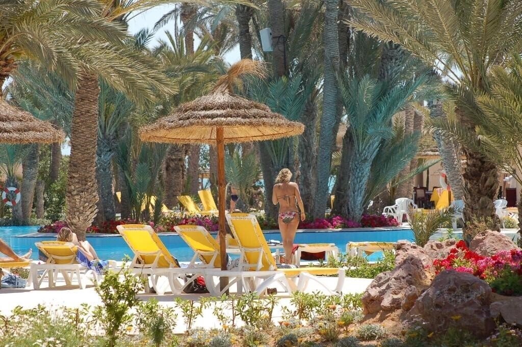 Вид Zita Beach Resort 4*