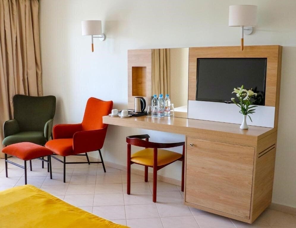 Вид Sol Azur Beach Congres 4*