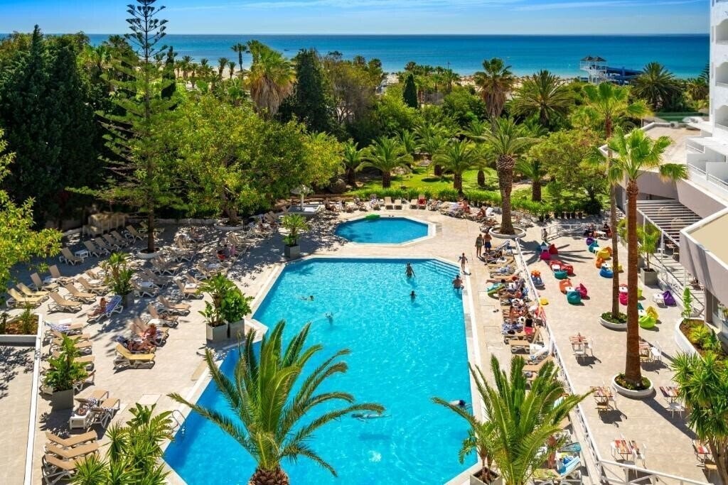 Вид Golden Tulip Le President (ex. Cooee President, Club President) 4*