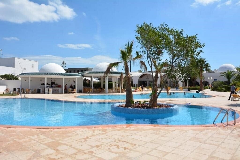 Панорама Zodiac 4*