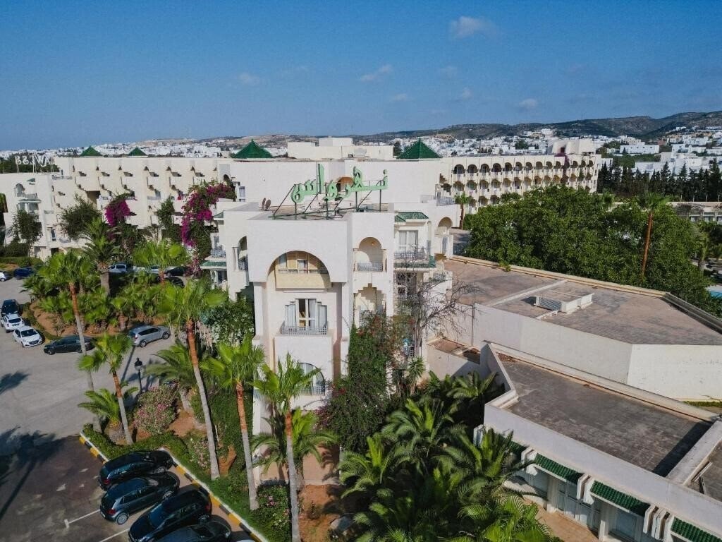 Вид Nahrawess Resort & Thalasso 4*