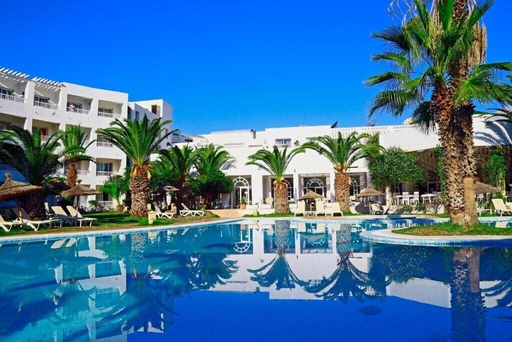 Готель Hello Yasmine 4*