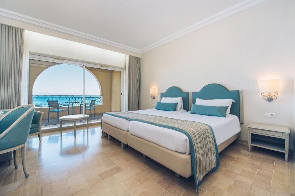 Вид Iberostar Waves Averroes 4*