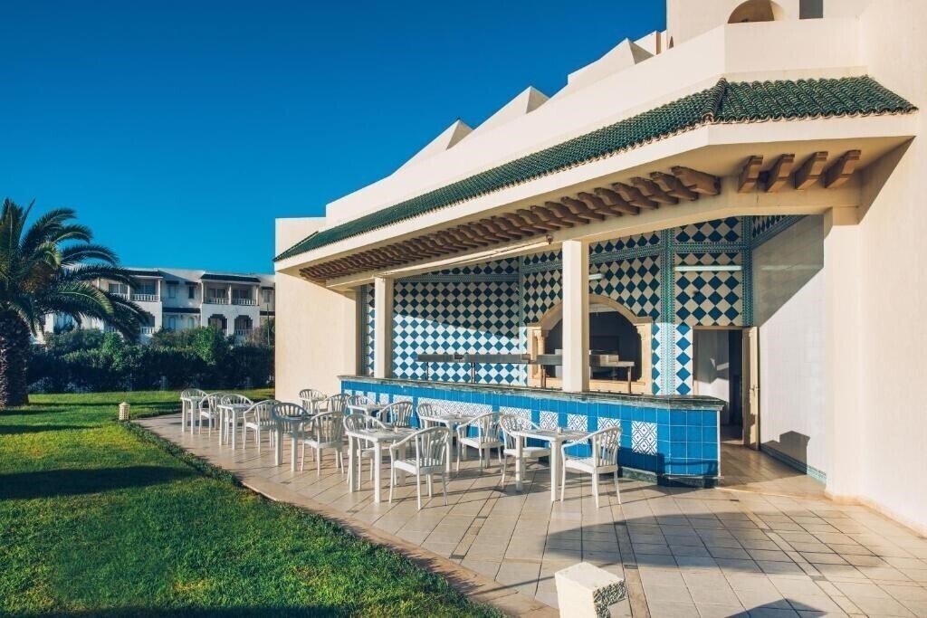 Апартаменти Iberostar Waves Averroes 4*
