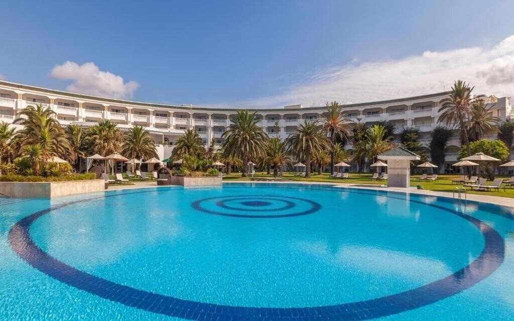 Территория Riu Palace Oceana 5*
