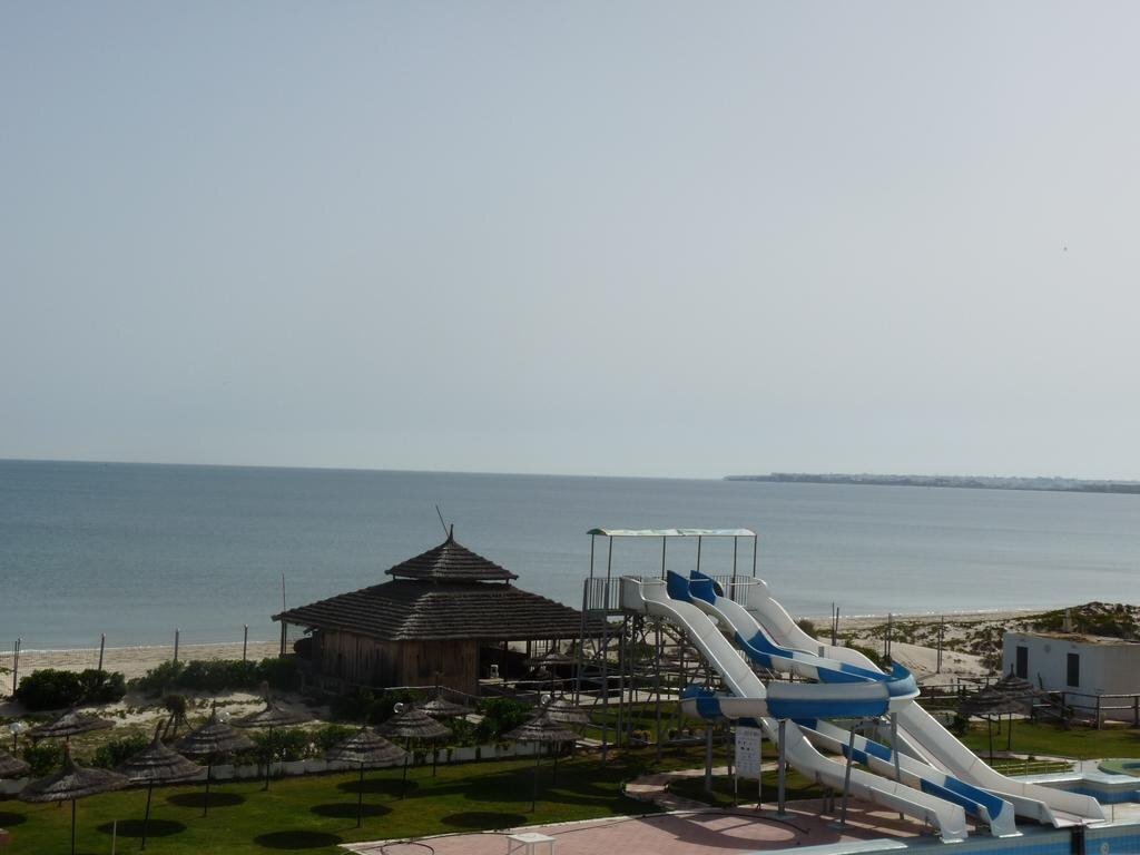 Территория Neptunia Beach 3*