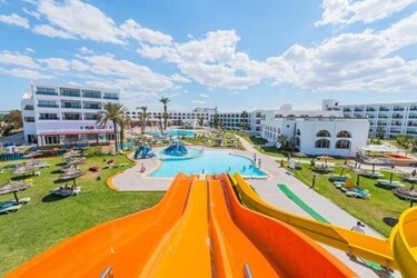 Отель Le Paradis Palace 4*