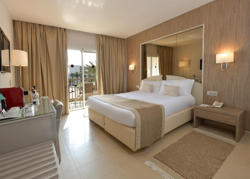 Апартаменты Jaz Tour Khalef 5*