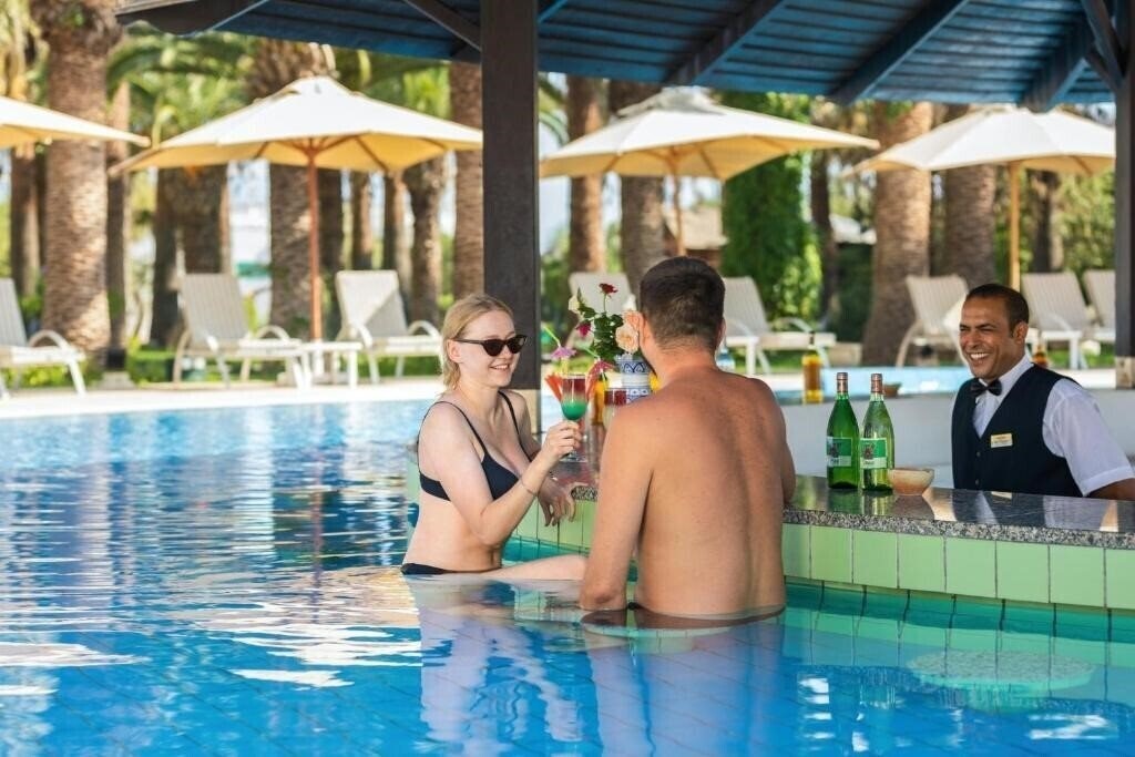 Апартаменты Marhaba Beach 4*