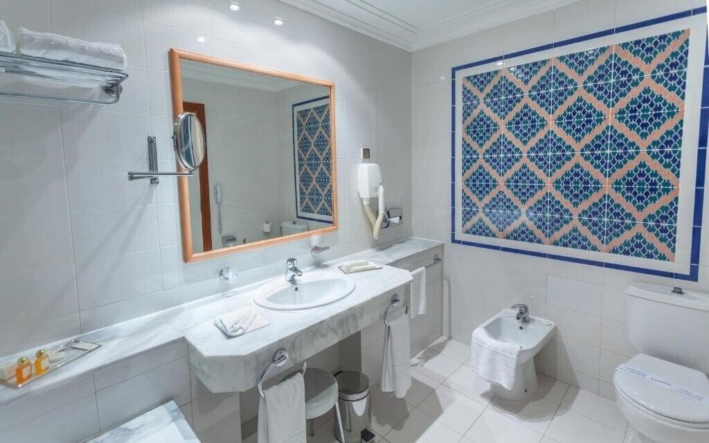 Фото Africa Tunis 5*