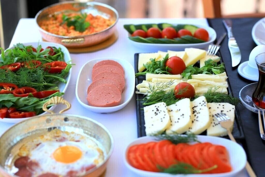 Панорама Camlik 87 Hotel Ayvalik 3*