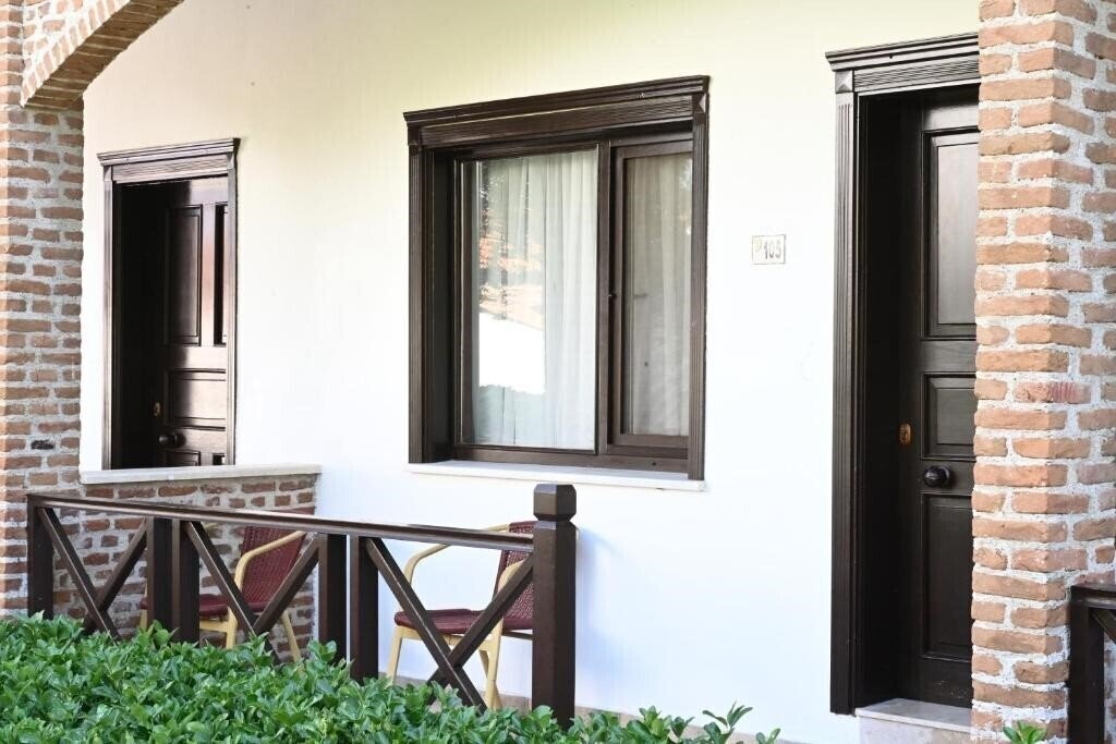 Апартаменти Cunda Deniz Hotel 3*