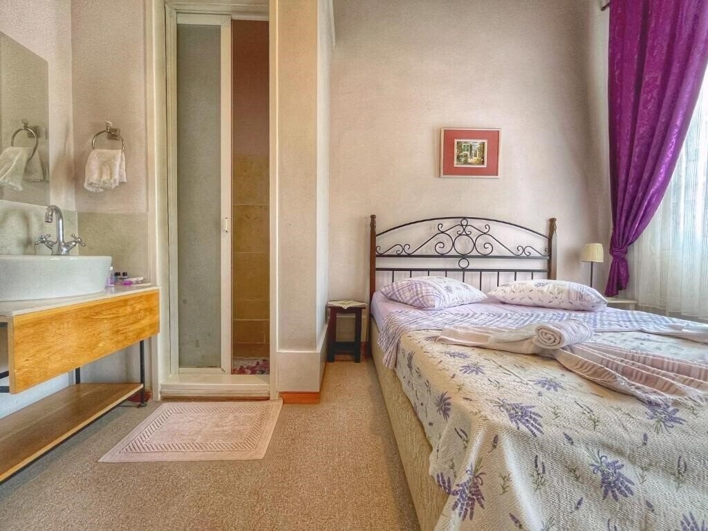 Отель Eolya Konukevi 3*