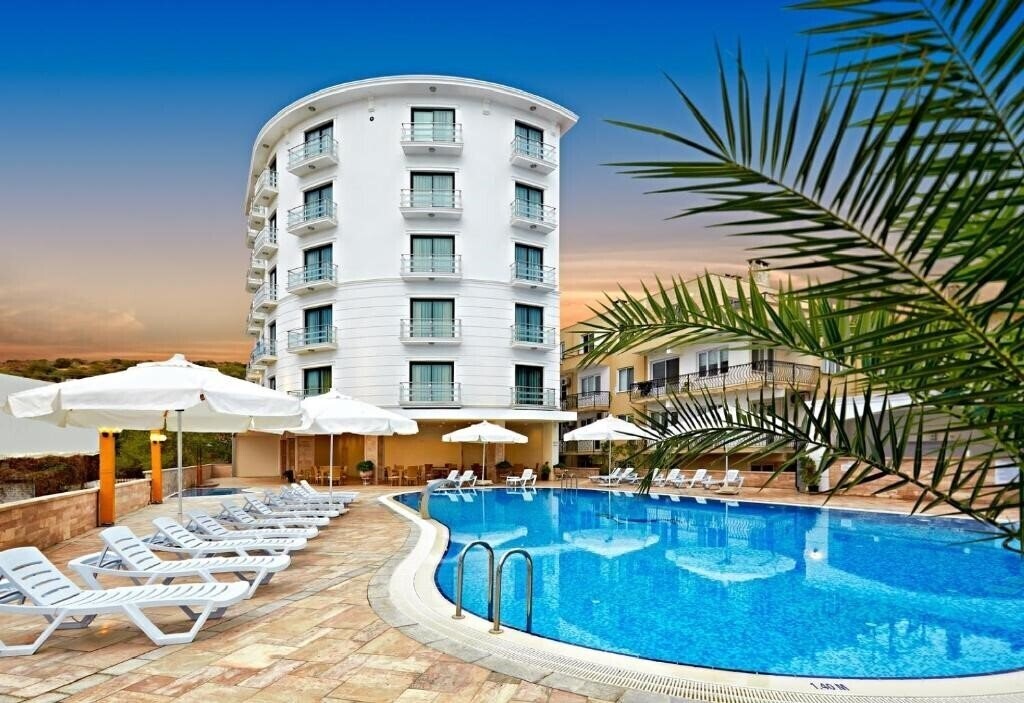 Фотографія Ayvalik Cinar Hotel 3*