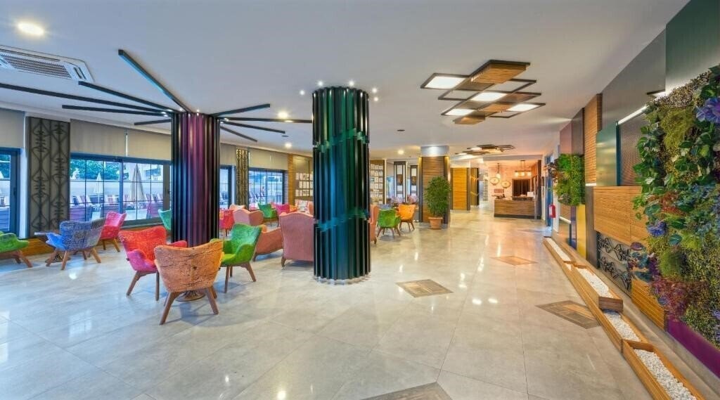 Апартаменты Monart City Hotel (ex. Monart Hotel, My Aytap Hotel) 4*