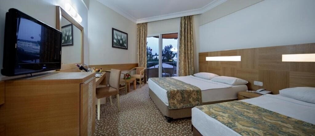 Вид Saphir Hotel & Villas 5*