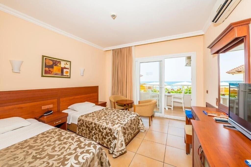 Апартаменти Panorama Hotel 4*