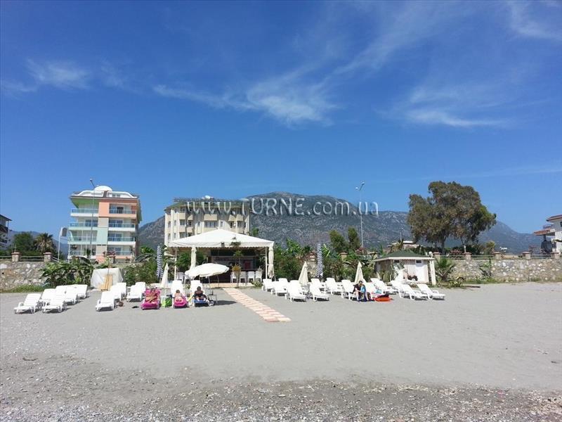 Вид Pera Beach Hotel 3*