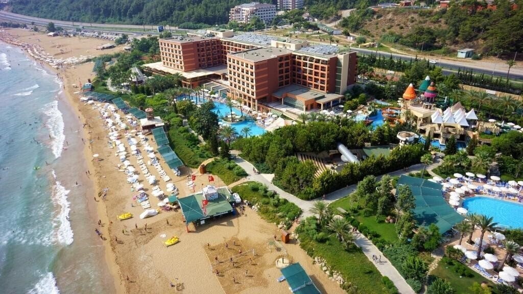 Апартаменты AQI Pegasos Royal 5*