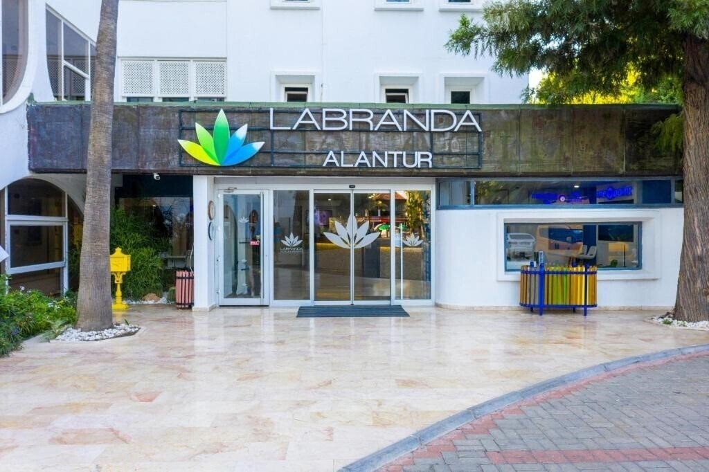 Фото Labranda Alantur Hotel (ex. Maritim Hotel Club Alantur, Iberostar Сlub Alantur) 5*