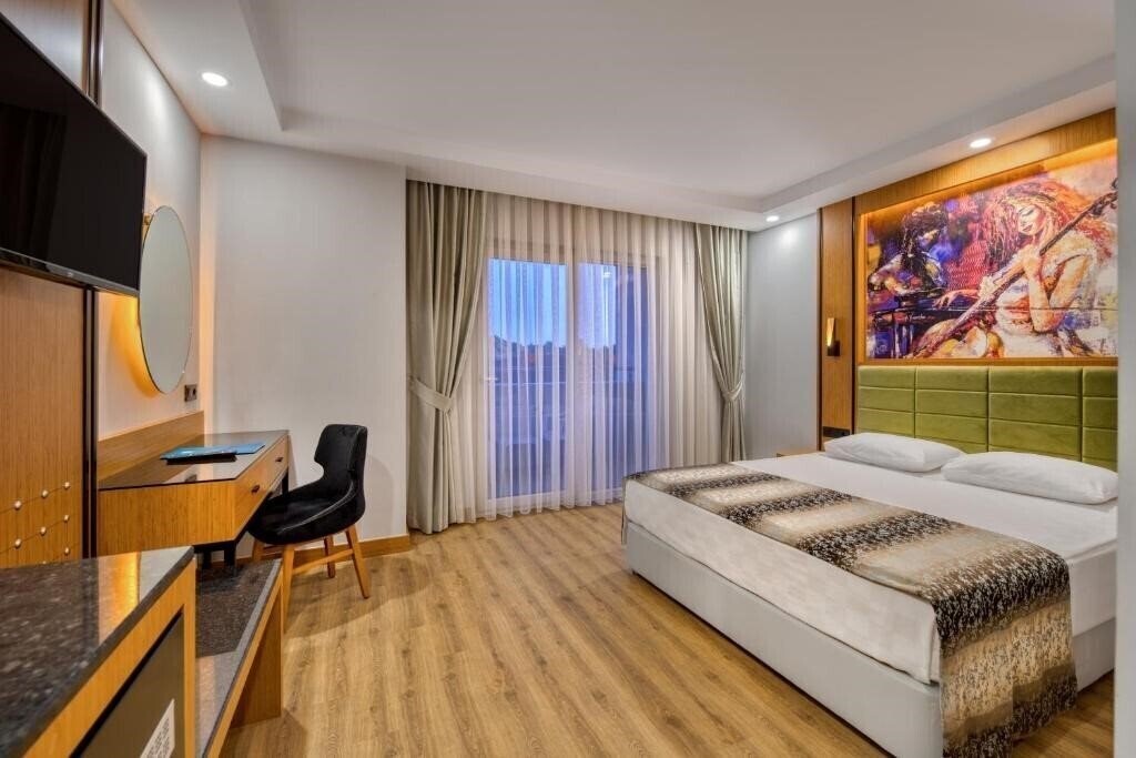 Территория Sealife Buket Resort & Beach 5*