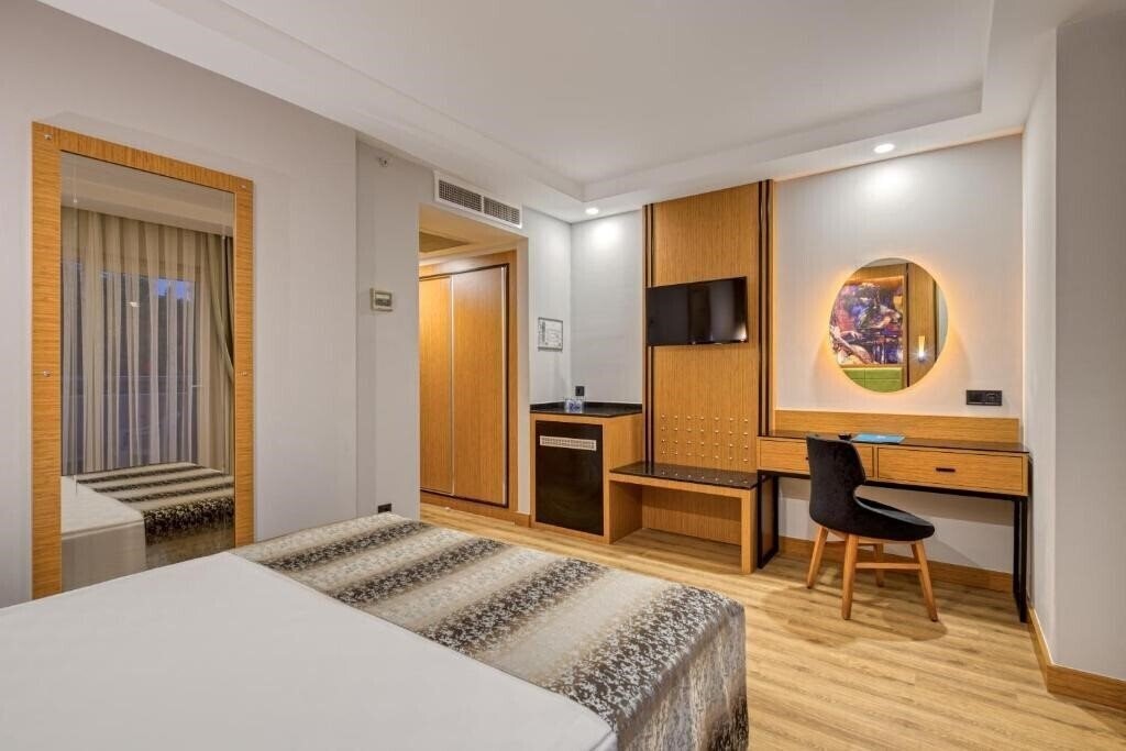 Панорама Sealife Buket Resort & Beach 5*