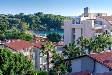 Отель Palmeras Beach Hotel 5*