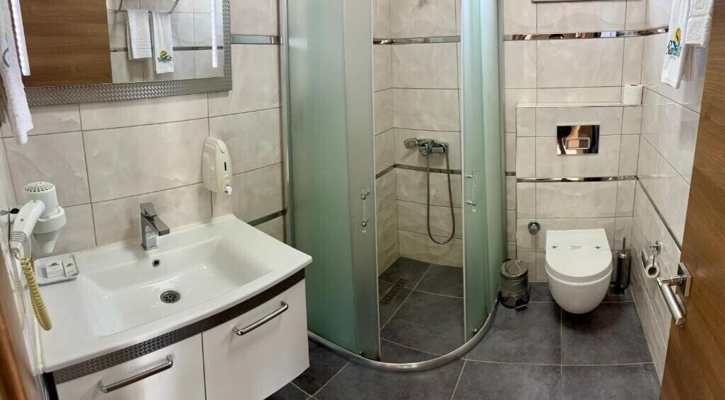 Панорама Santana Hotel 4*