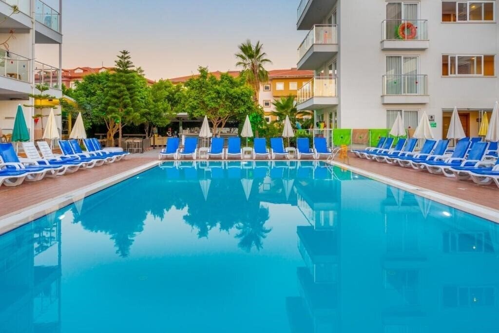 Территория Smartline Numa Konaktepe Hotel 4*