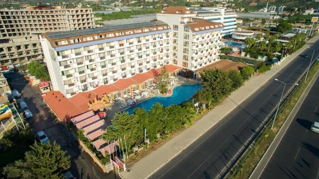 Панорама First Class Hotel 5*