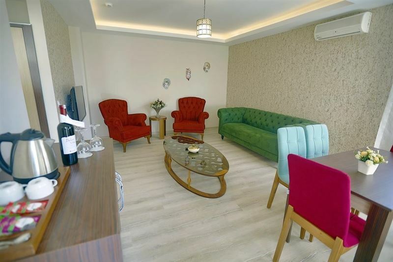 Панорама Enki Hotel 3*