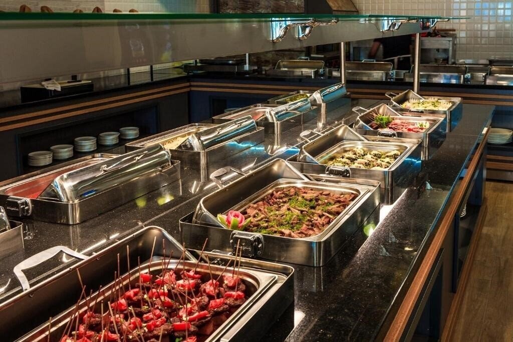 Картинка Villa Sun Flower Hotel (ex. Villa Sunflower Aparts & Suites) 4*