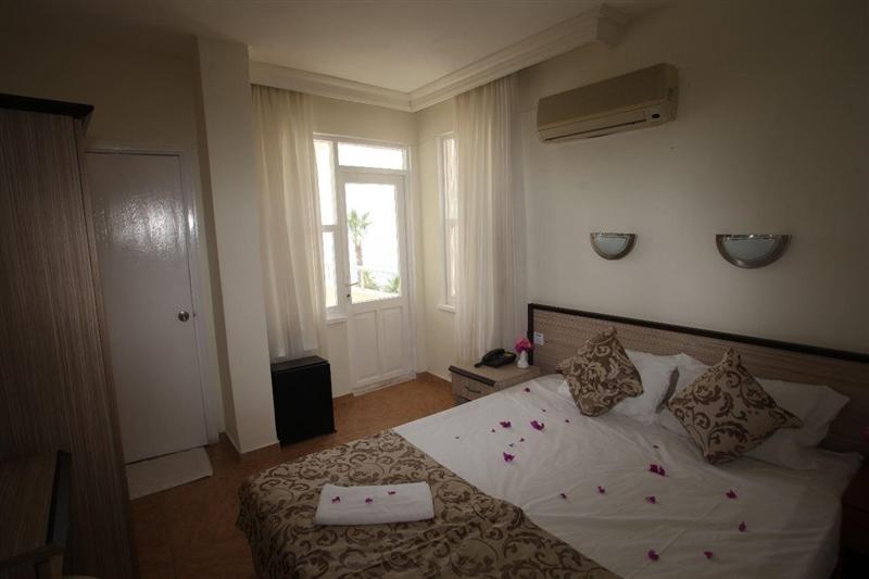 Территория San Franscisco Beach Hotel 3*