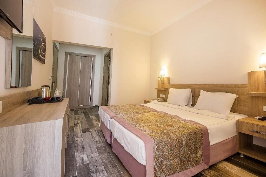 Панорама Arsi Enfi City Beach Hotel 4*