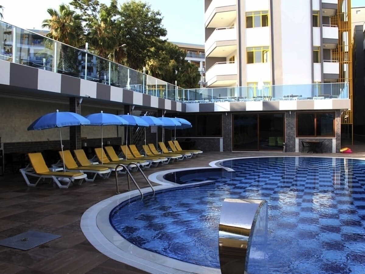 Апартаменти Angel Beach Hotel 4*