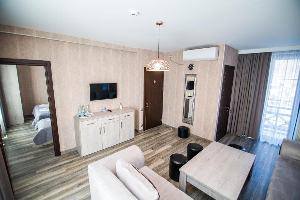 Апартаменты Mikado Beach Hotel 3*