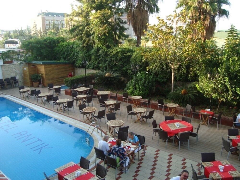 Панорама Antique Hotel 4*