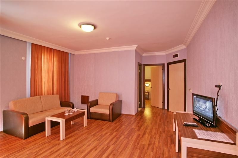 Изображение Hawaii Suite Beach Hotel (ex. Hawai Beach Suite, Sultan Keykubat Suit) 3*