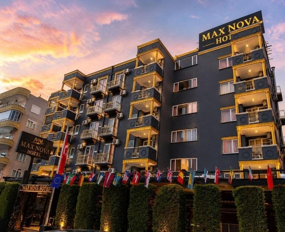 Отель Max Nova Hotel 3*