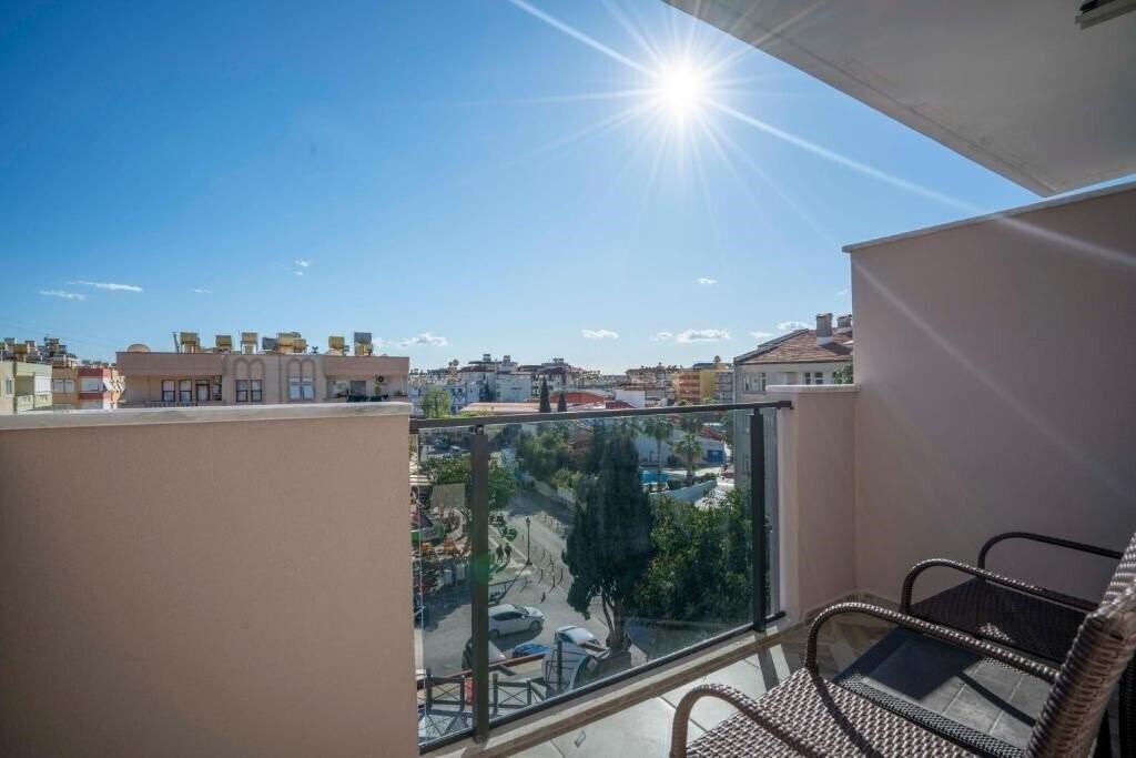 Панорама Aslan Corner Hotel (ex. Kleopatra Aslan Corner Hotel) 3*