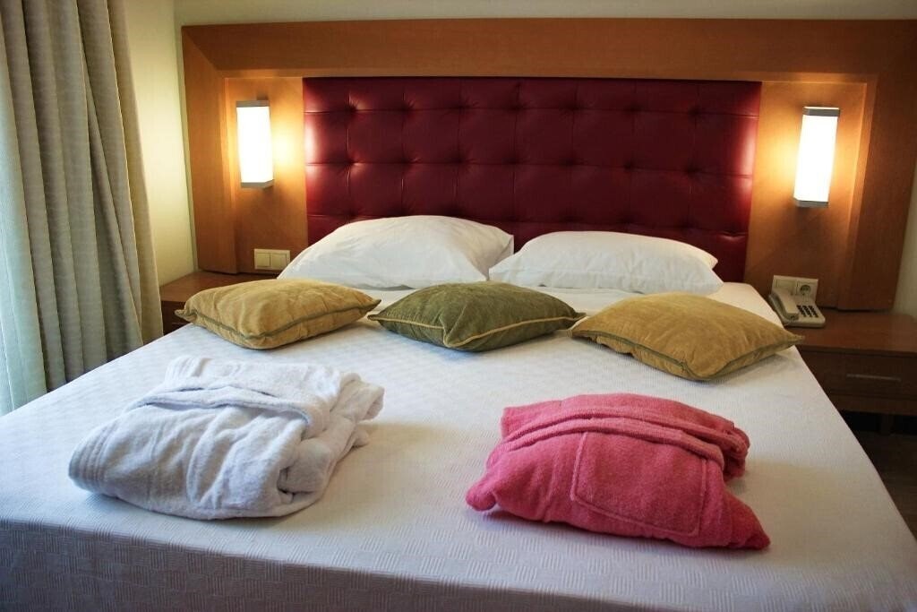 Территория The Nora Hotels Family Club 5*