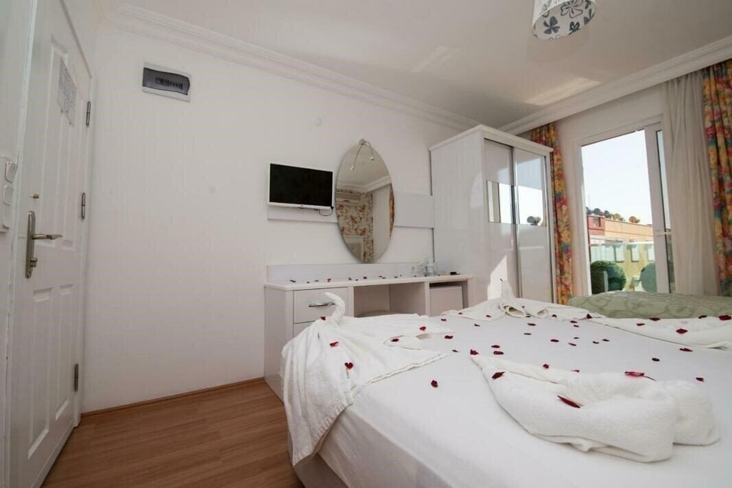 Вид Anik Hotel 3*