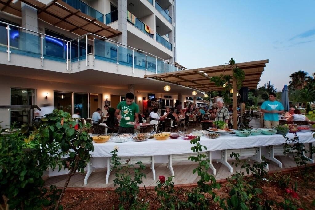 Вид Venessa Beach Hotel 4*