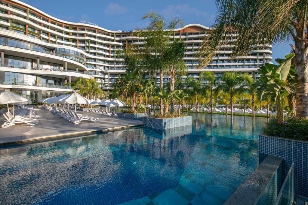 Панорама Mylome Luxury Hotel & Resort 5*