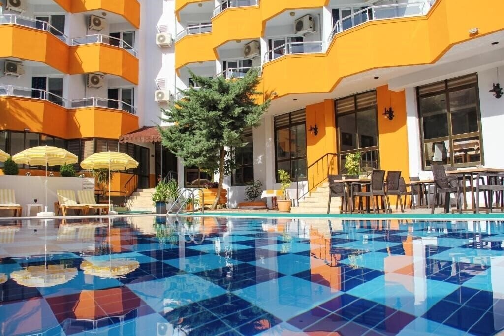 Фото Yaman Life Hotel (ex. Yamanlife Hotel, Asem Beach Hotel, Asem Hotel) 3*