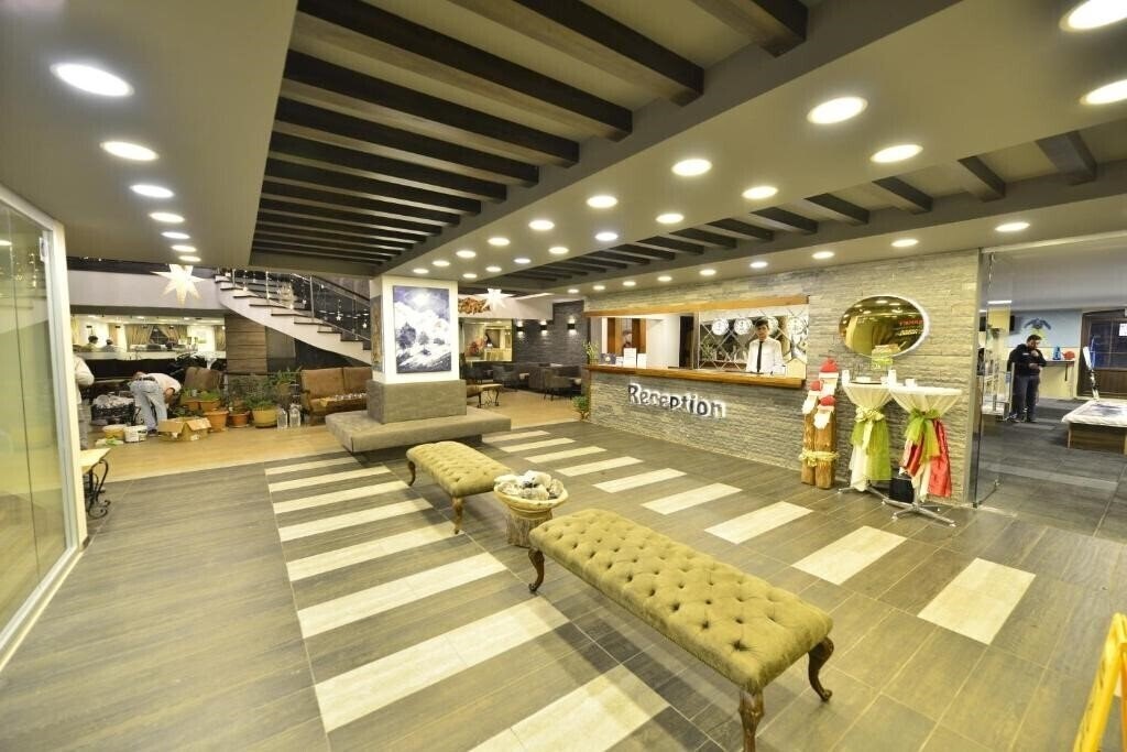 Территория Sarikamis Habitat Otel 4*