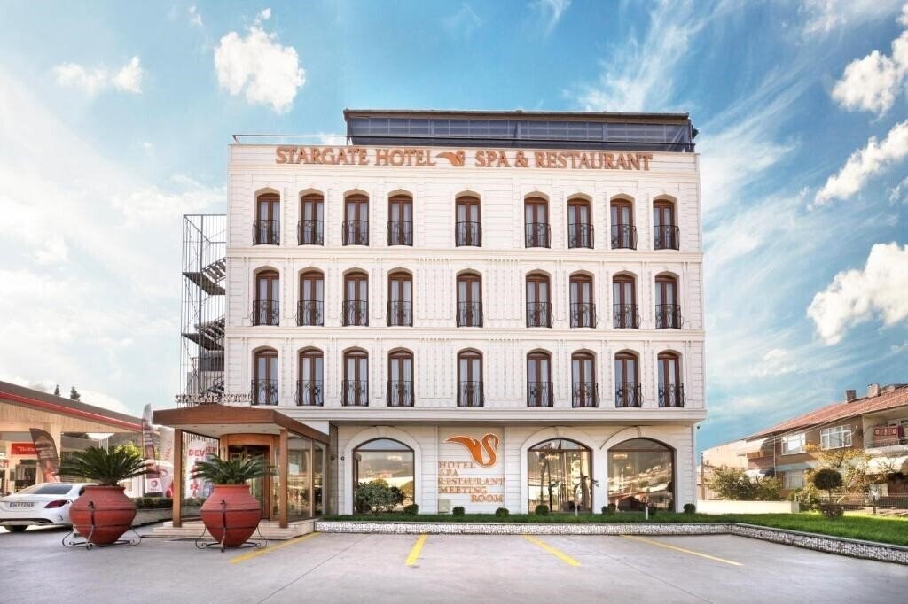 Вид Stargate Hotel & SPA (ex. Neva Star Gate) 3*