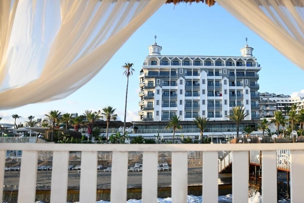 Территория Aria Resort & SPA 5*